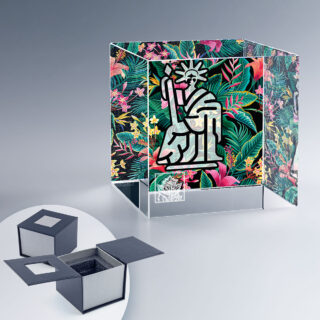 Cube en verre 8 cm avec personnalisation en marquage numérique couleur sur le verre