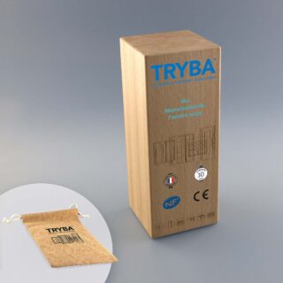Trophée en bois rectangle à personnaliser avec marquage couleur et gravure laser, livré dans un sac en liège.